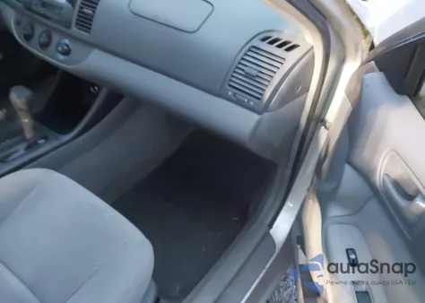 2003 Toyota Camry Le из США, поврежденный, VIN 4T1BE32K83U723257